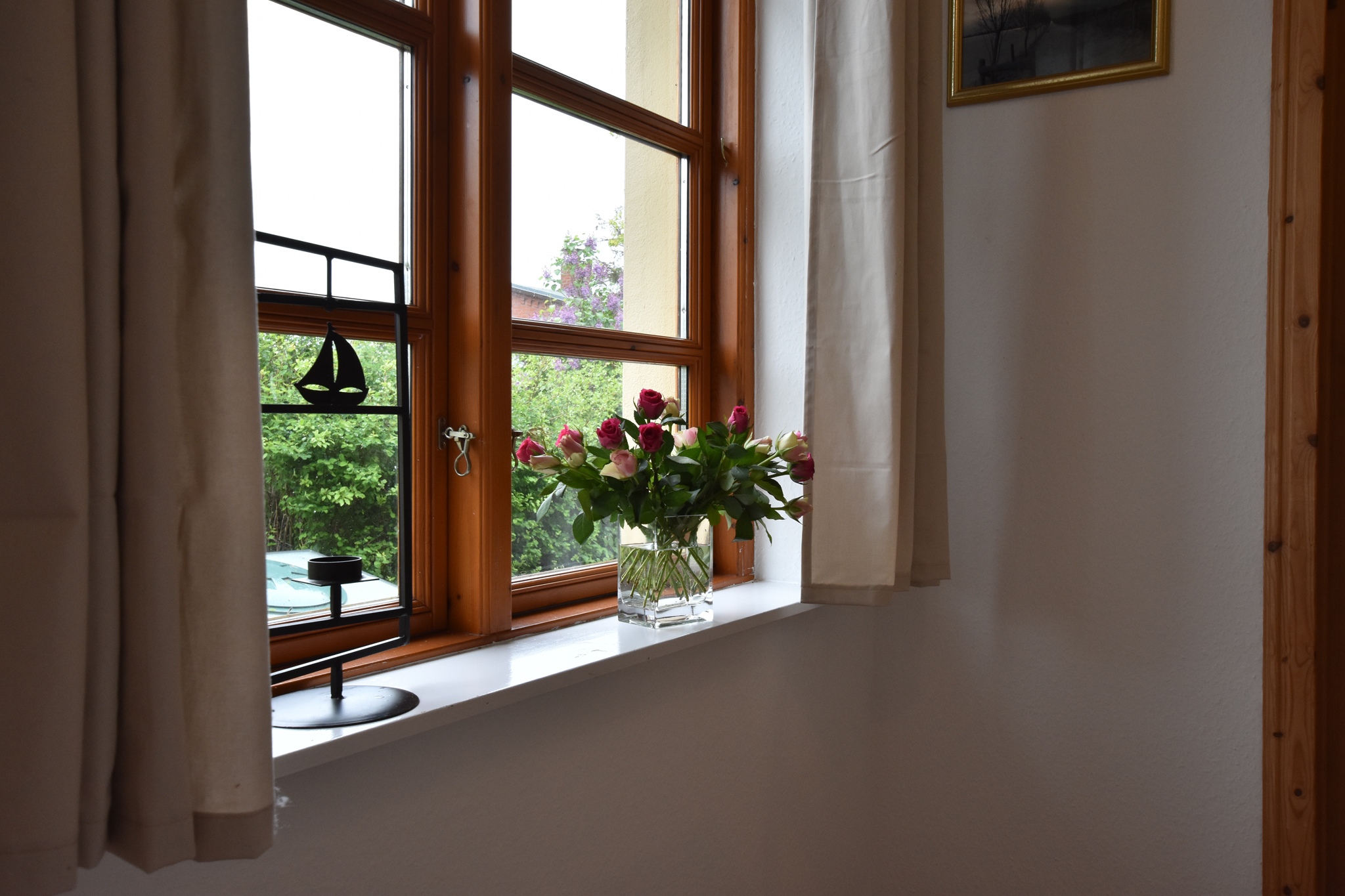 Villa Seeheim - Appartement II - Blick aus dem Fenster Essbereich